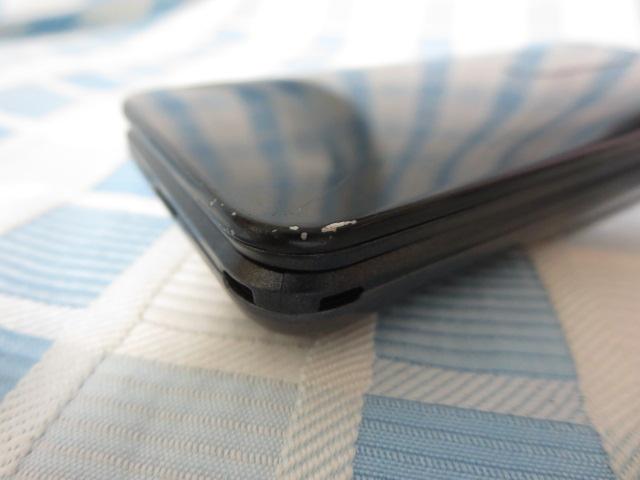 au ���Z�� GRATINA 4G KYF31 �u���b�N �J�����������f�� �̎ʐ^6