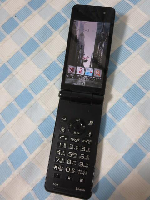 Panasonic �p�i�\�j�b�N docomo �g�ѓd�b P-01F �u���b�N �W�����N �̎ʐ^1