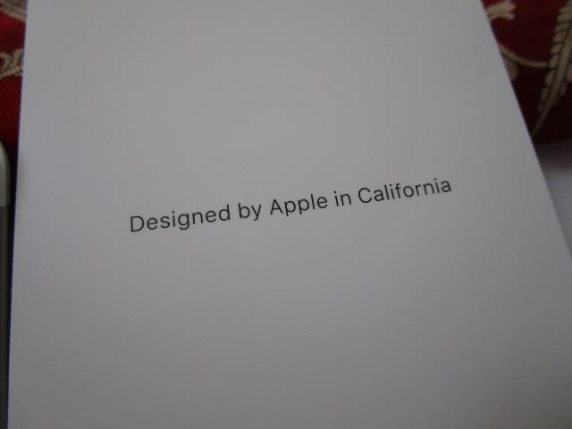 gp Designed by Apple in California Abv iPhonet CgjO[q Cz & XebJ[ ̎ʐ^8
