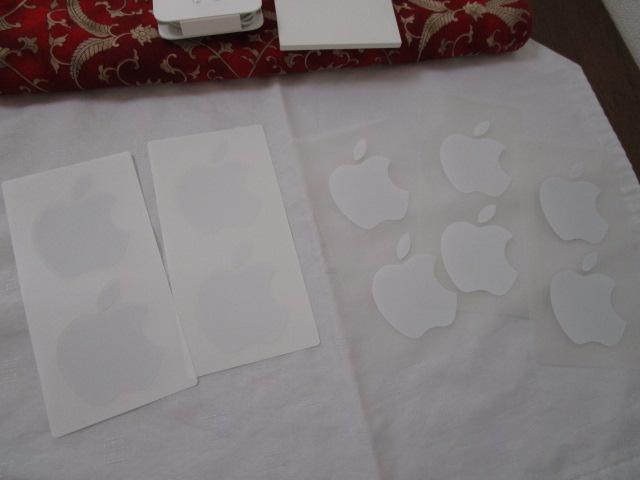 gp Designed by Apple in California Abv iPhonet CgjO[q Cz & XebJ[ ̎ʐ^9