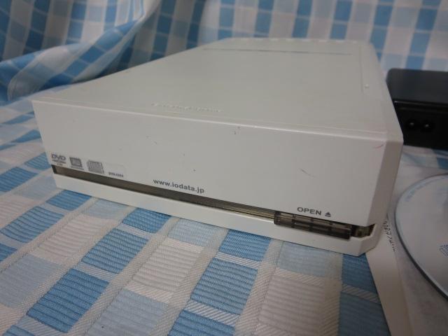 I�EO DATA USB 2.0/1.1�Ή� DVD+R/DVD-R 4�{�����C�g �O�t�^ DVD�f���A���h���C�u DVR-iUN4 �̎ʐ^2