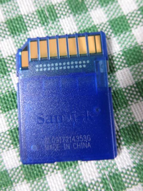SanDisk SDJ[h 2GB Class2 ̎ʐ^2