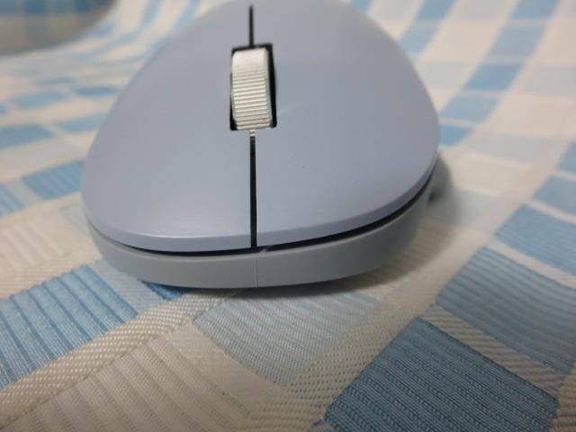 Microsoft�}�C�N���\�t�g Bluetooth Ergonomic Mouse Model 1955 �p�X�e���u���[ �̎ʐ^4