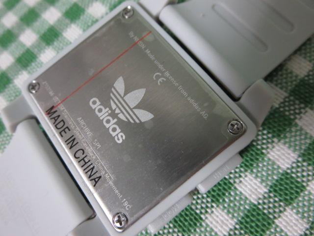 adidasアディダス 防水デジタルウォッチ Archive_SP1 Ash Silver Z153186-00 の写真8