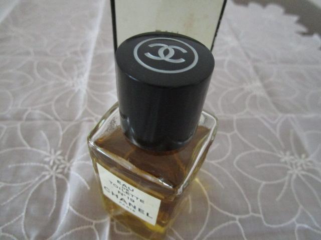 CHANEL Vl NO19 I[hg 60ml cʑ ̎ʐ^3