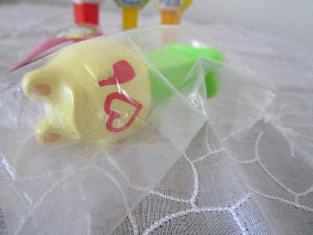 FROG STYLE miniPEZ 4Zbg IWu2.YELLOW PEZ FROGv()  LOVE COLLECTION 3_(1J) ̎ʐ^3