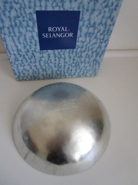 CZS[ Royal Selangor Apprentice Pewter Smith Bowl {E  ̎ʐ^7