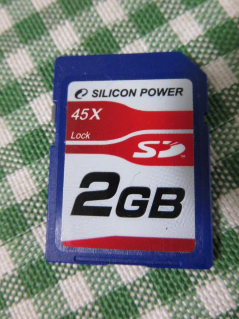 SILICON POWER SDメモリカード 2GB 45x の写真1
