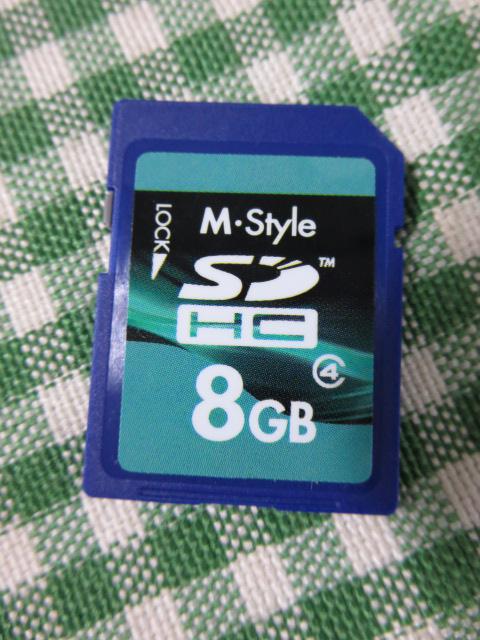 M-Style SDメモリカード SDHC 8GB Class4 の写真1