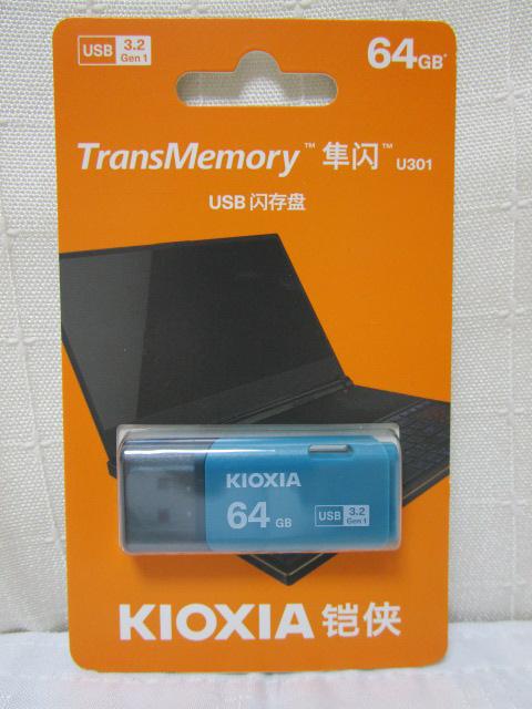 KIOXIA USB 64GB USB3.2(Gen1) LU301L064GC4 { ̎ʐ^1